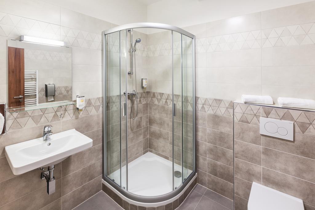 Graphic Hotel 3*